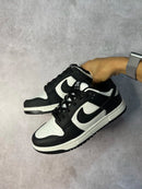 Tênis NIKE DUNK LOW PRETO